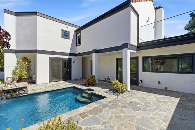 4520 Park Cordero, Calabasas, CA 91302
