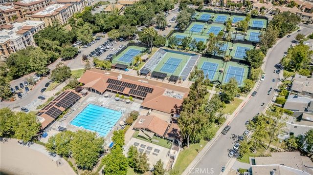 4520 Park Cordero, Calabasas, CA 91302