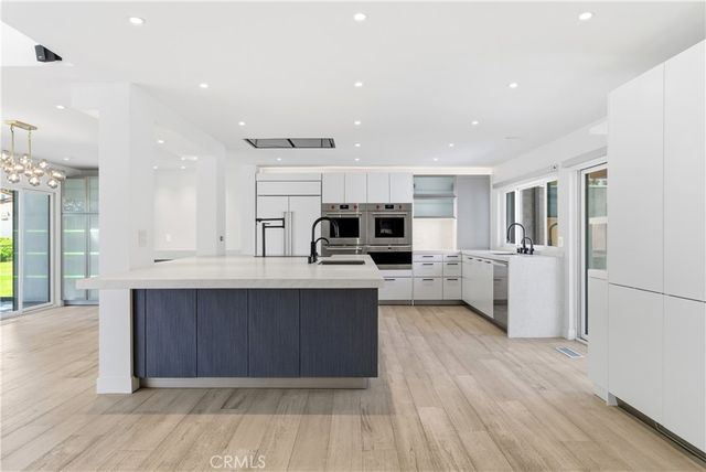 4520 Park Cordero, Calabasas, CA 91302