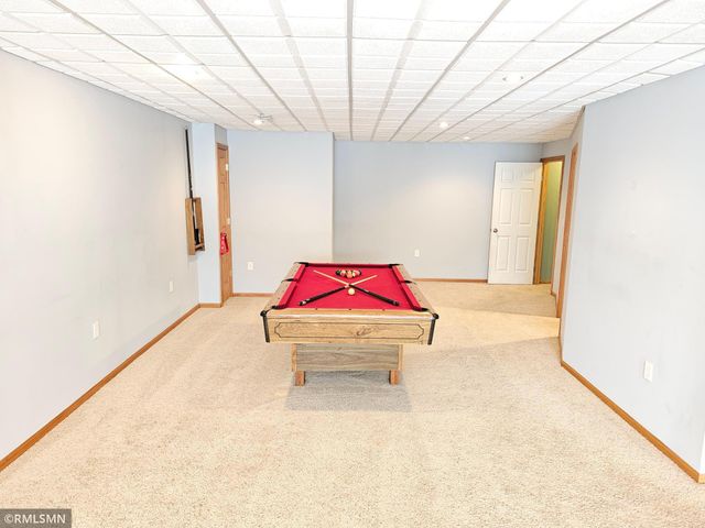 2065 Woodlynn Avenue, Maplewood, MN 55109