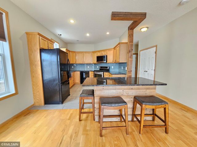 2065 Woodlynn Avenue, Maplewood, MN 55109