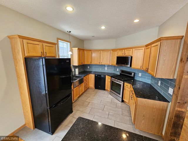 2065 Woodlynn Avenue, Maplewood, MN 55109