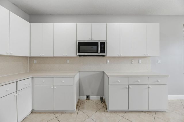 2332 SW 126th Avenue, Miramar, FL 33027