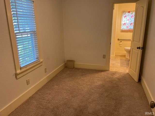 905 S 16th Street, Goshen, IN 46526