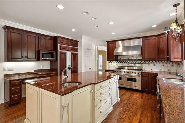 1444 Fairfax Street, Birmingham, MI 48009