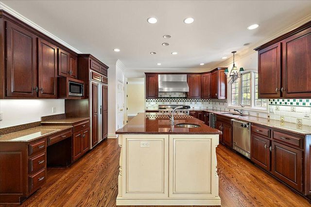 1444 Fairfax Street, Birmingham, MI 48009