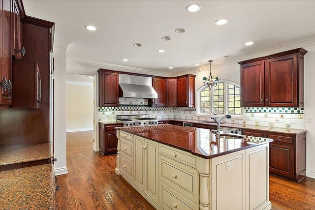 1444 Fairfax Street, Birmingham, MI 48009