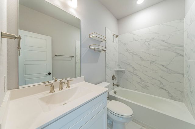 1110 Stallion Lane, Justin, TX 76247