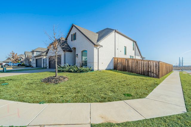 1110 Stallion Lane, Justin, TX 76247