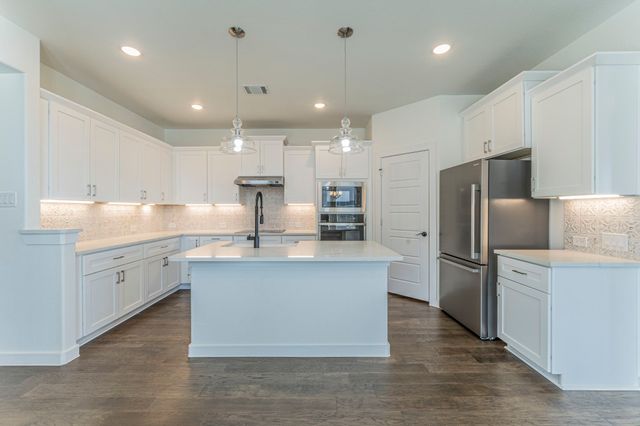 1110 Stallion Lane, Justin, TX 76247