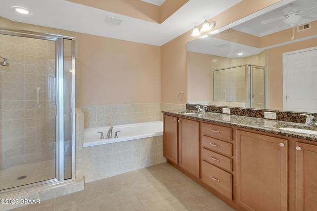 2801 S Ridgewood Ave Unit 806, South Daytona, FL 32119