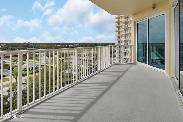 2801 S Ridgewood Ave Unit 806, South Daytona, FL 32119