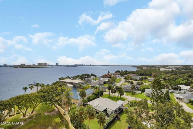 2801 S Ridgewood Ave Unit 806, South Daytona, FL 32119