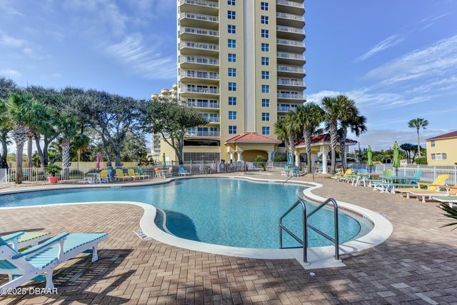 2801 S Ridgewood Ave Unit 806, South Daytona, FL 32119