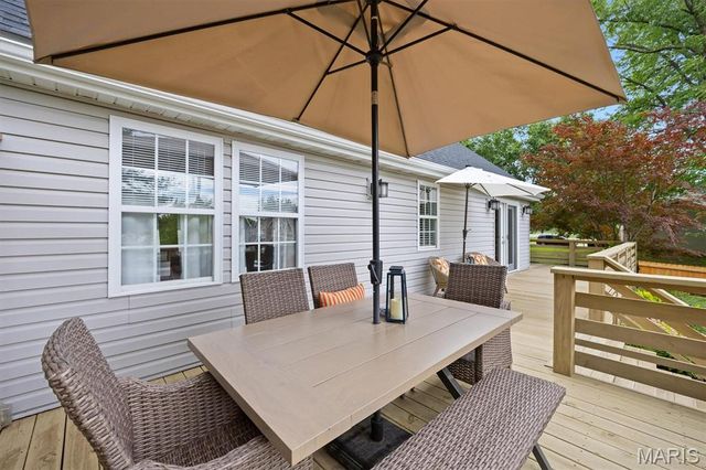 327 Glen Carbon Road, Glen Carbon, IL 62034