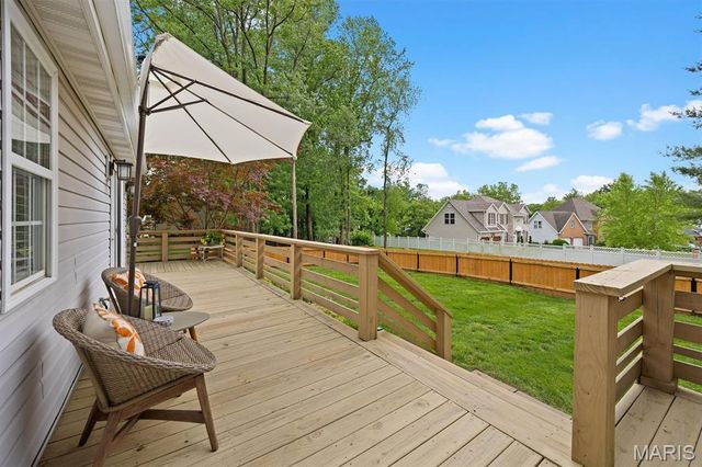 327 Glen Carbon Road, Glen Carbon, IL 62034
