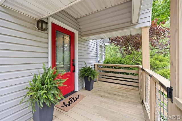 327 Glen Carbon Road, Glen Carbon, IL 62034