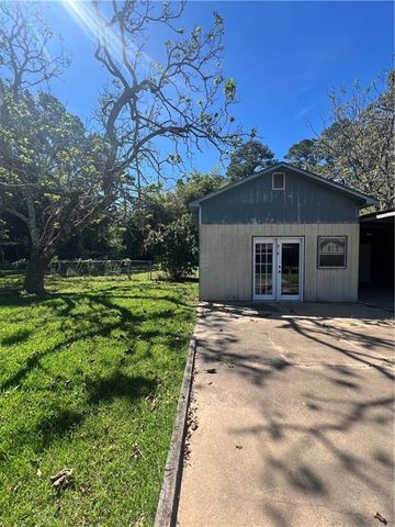 6719 ROBBINS Loop, Pineville, LA 71360