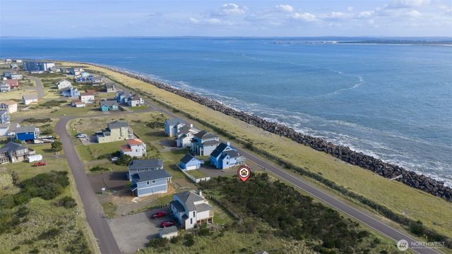 1533 E Ocean Shores Boulevard SW, Ocean Shores, WA 98569