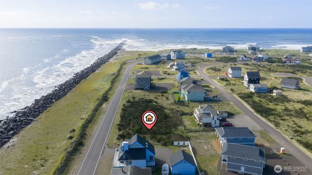 1533 E Ocean Shores Boulevard SW, Ocean Shores, WA 98569