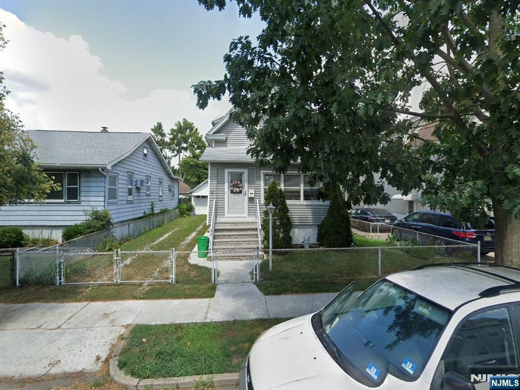 171 Valley Brook Avenue, Lyndhurst, NJ 07071