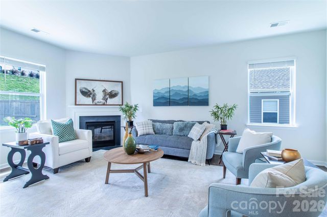 917 Newport Court, Asheville, NC 28806
