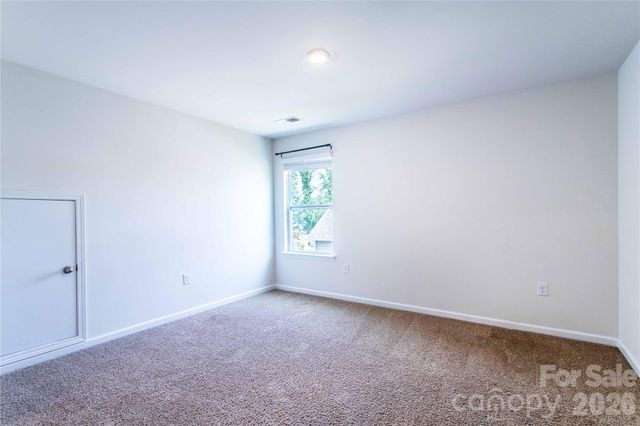 917 Newport Court, Asheville, NC 28806