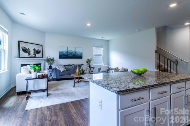 917 Newport Court, Asheville, NC 28806