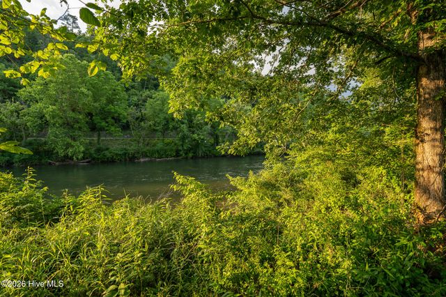 144 Riverwalk On The Hiwassee, Murphy, NC 28906
