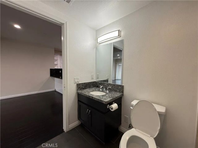 332 S Virgil 201, Los Angeles, CA 90020