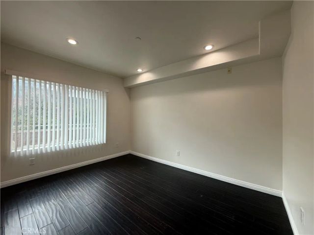 332 S Virgil 201, Los Angeles, CA 90020