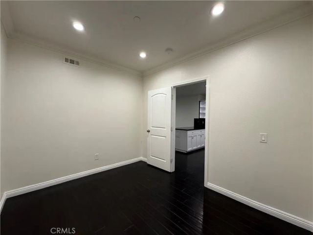 332 S Virgil 201, Los Angeles, CA 90020