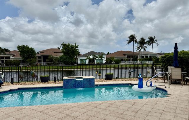4076 Briarcliff Circle, Boca Raton, FL 33496