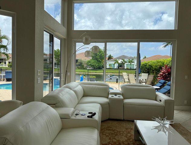 4076 Briarcliff Circle, Boca Raton, FL 33496