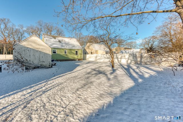 523 Adams Street, Manchester, CT 06040