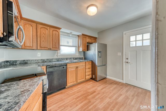 523 Adams Street, Manchester, CT 06040