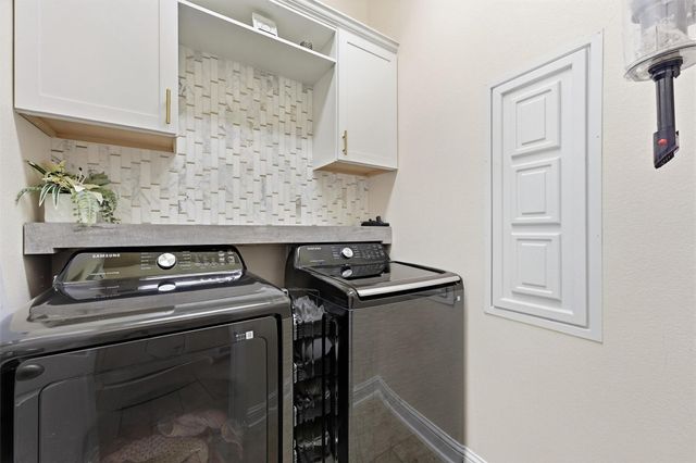 1413 Silver Rings Court, Pearland, TX 77581