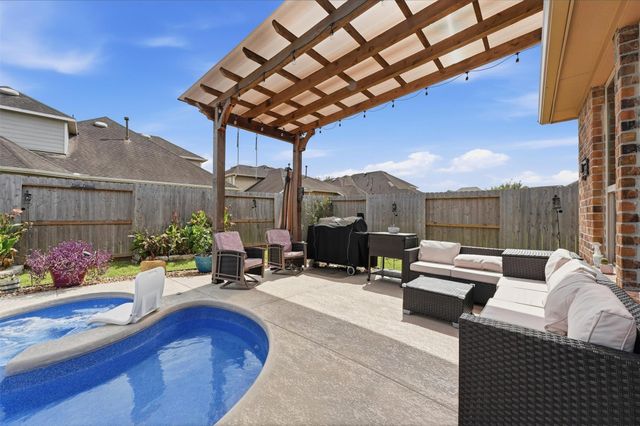 1413 Silver Rings Court, Pearland, TX 77581
