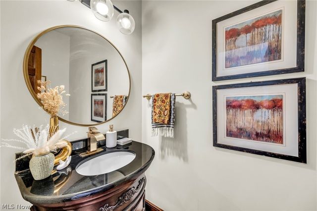 8851 Spring Valley Drive, Broadview Heights, OH 44147