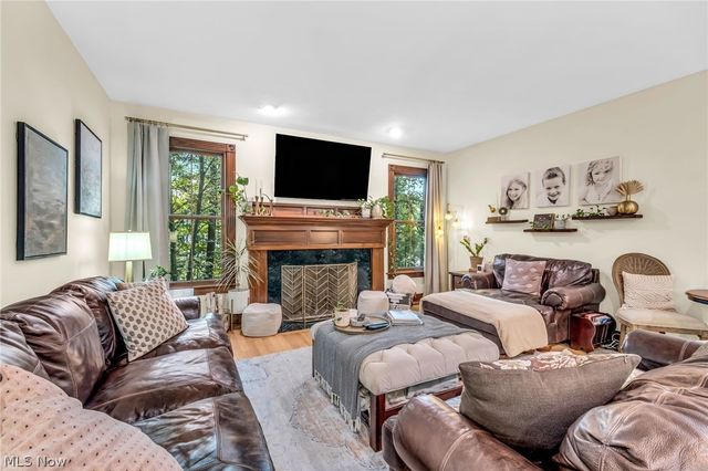 8851 Spring Valley Drive, Broadview Heights, OH 44147