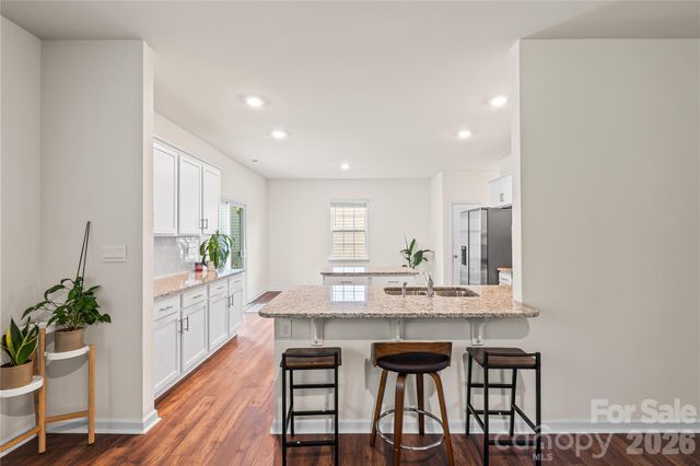 7128 Bandera Drive, Charlotte, NC 28214