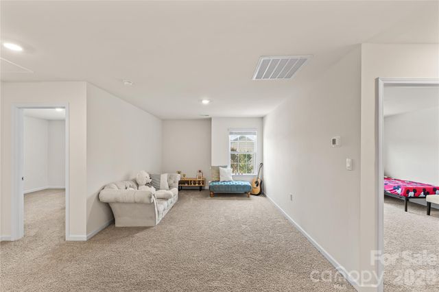 7128 Bandera Drive, Charlotte, NC 28214