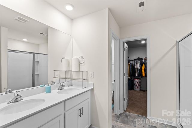 7128 Bandera Drive, Charlotte, NC 28214