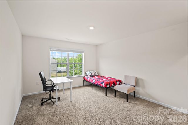 7128 Bandera Drive, Charlotte, NC 28214
