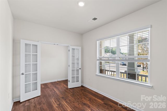 7128 Bandera Drive, Charlotte, NC 28214
