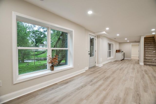 315 Rice Creek Terrace NE, Fridley, MN 55432