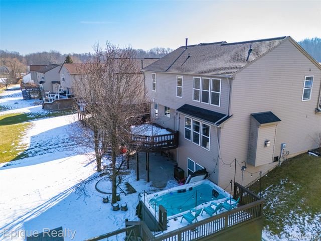 7858 Turrillium Lane, Waterford Charter Township, MI 48327