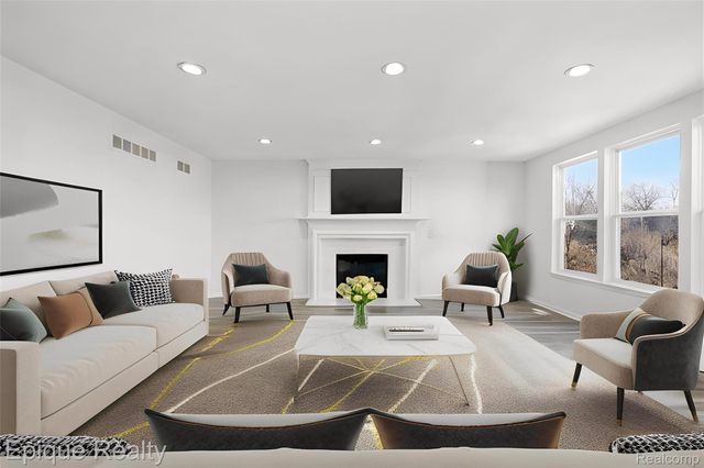 7858 Turrillium Lane, Waterford Charter Township, MI 48327