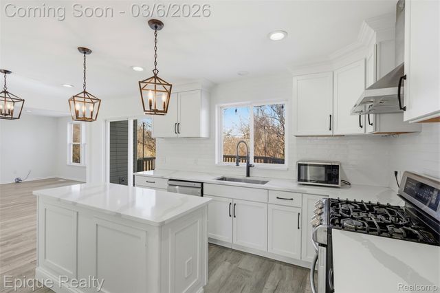 7858 Turrillium Lane, Waterford Charter Township, MI 48327