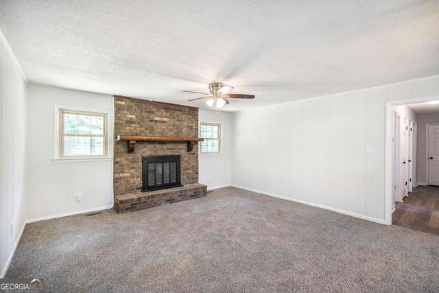 303 Woodhaven Road, Centerville, GA 31028